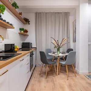 Center Elegance - Stylish 2br At Piata Amzei Bucureşti